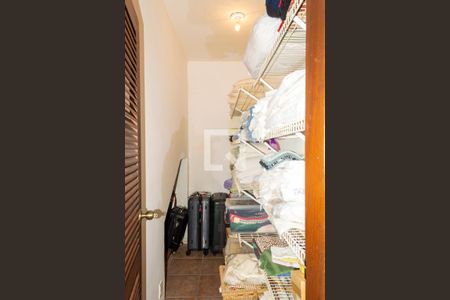 Casa de condomínio à venda com 500m², 5 quartos e 3 vagasclose do corredor