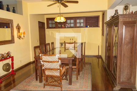 Sala de casa de condomínio à venda com 5 quartos, 500m² em Itanhangá, Rio de Janeiro