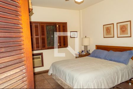 Casa de condomínio à venda com 500m², 5 quartos e 3 vagasQuarto 2 - Suíte