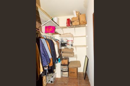 Casa de condomínio à venda com 500m², 5 quartos e 3 vagasCloset do quarto 4