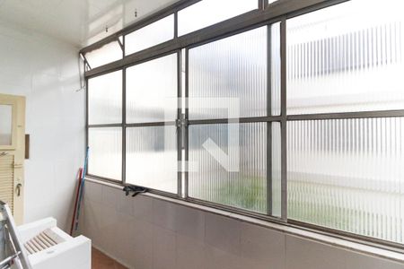 Apartamento para alugar com 110m², 3 quartos e sem vaga Apartamento para alugar com 110m², 3 quartos e sem vagaÁrea de serviço