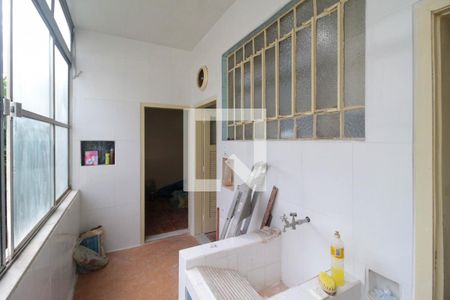 Apartamento para alugar com 110m², 3 quartos e sem vaga Apartamento para alugar com 110m², 3 quartos e sem vagaÁrea de serviço