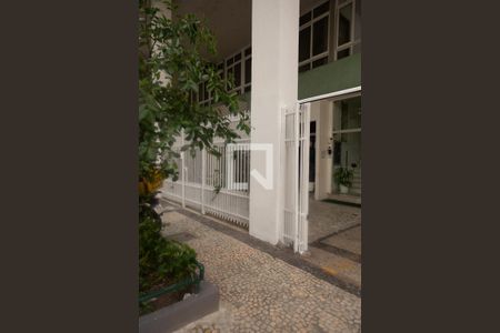 Apartamento para alugar com 117m², 3 quartos e 1 vaga Apartamento para alugar com 117m², 3 quartos e 1 vagaFachada