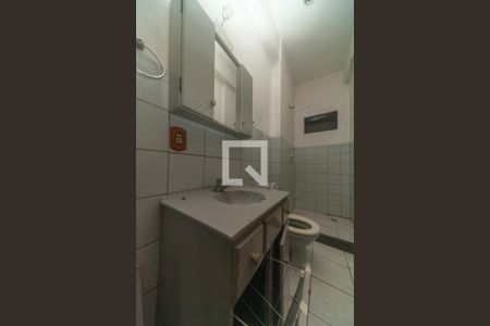 Banheiro de casa de condomínio para alugar com 1 quarto, 50m² em Centro, Viamão