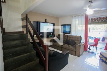 Sala de casa de condomínio para alugar com 3 quartos, 118m² em Taquara, Rio de Janeiro