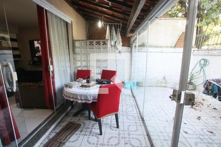 Casa de condomínio para alugar com 118m², 3 quartos e 1 vaga Casa de condomínio para alugar com 118m², 3 quartos e 1 vagaÁrea Gourmet