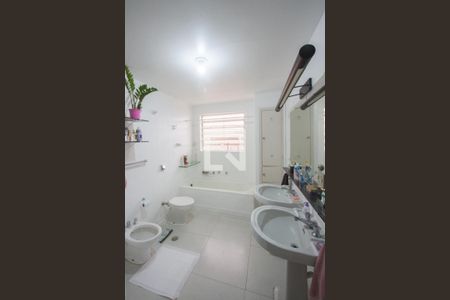 Casa à venda com 1000m², 7 quartos e 5 vagasBanheiro Suíte 3