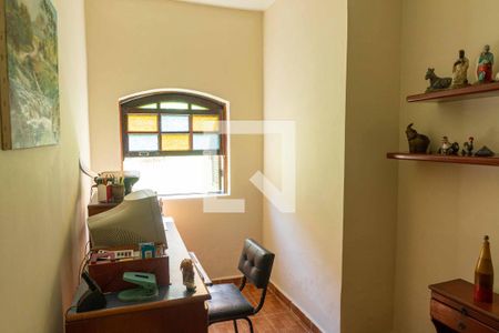 Quarto 1 de casa à venda com 4 quartos, 200m² em São Lourenço, Niterói