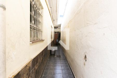 Casa à venda com 760m², 4 quartos e 2 vagasCorredor