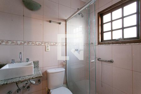 Casa à venda com 172m², 3 quartos e 1 vagaBanheiro da Suíte 1