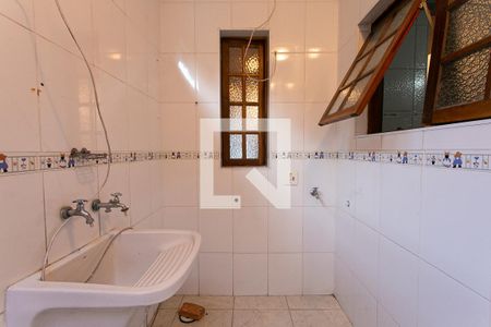 Casa à venda com 172m², 3 quartos e 1 vagaÁrea de Serviço