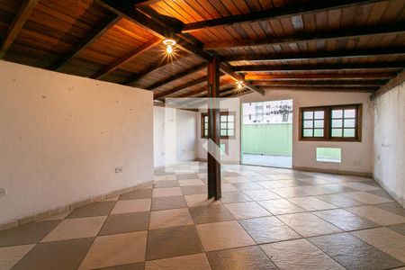 Casa à venda com 172m², 3 quartos e 1 vagaSalão