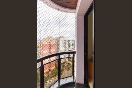 Apartamento à venda com 117m², 3 quartos e 2 vagasvaranda