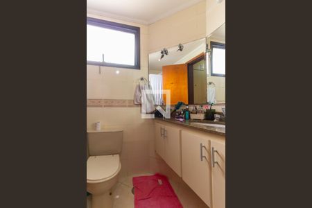 Apartamento à venda com 117m², 3 quartos e 2 vagasBanheiro da Suíte 1