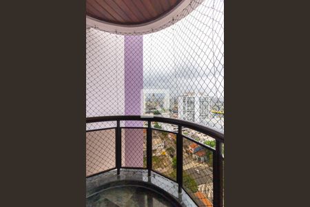 Apartamento à venda com 117m², 3 quartos e 2 vagasvaranda