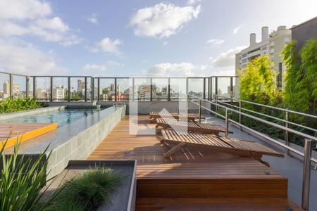 Apartamento à venda com 73m², 2 quartos e 2 vagas Apartamento à venda com 73m², 2 quartos e 2 vagasÁrea comum - Piscina