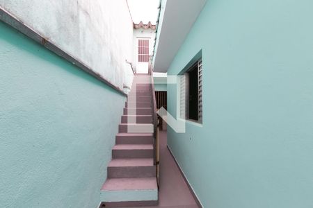 Casa à venda com 97m², 2 quartos e 1 vagaEscada 