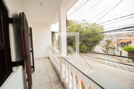 Varanda de casa à venda com 1 quarto, 55m² em Vila Carmosina, São Paulo
