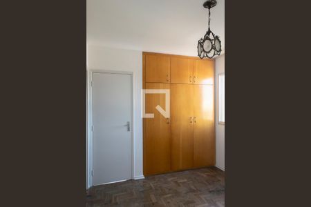 Apartamento à venda com 120m², 3 quartos e 2 vagas Apartamento à venda com 120m², 3 quartos e 2 vagasQuarto 2