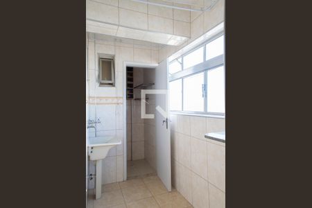 Apartamento à venda com 120m², 3 quartos e 2 vagas Apartamento à venda com 120m², 3 quartos e 2 vagasÁrea de Serviço