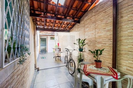 Casa à venda com 274m², 4 quartos e 4 vagas