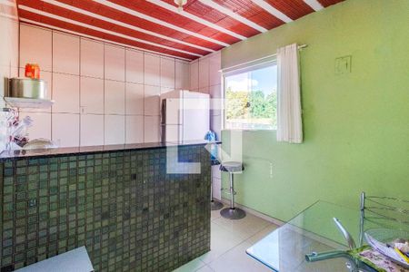 Casa à venda com 274m², 4 quartos e 4 vagas