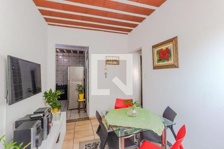 Casa à venda com 4 quartos, 274m² em Conjunto Lagoa, Belo Horizonte