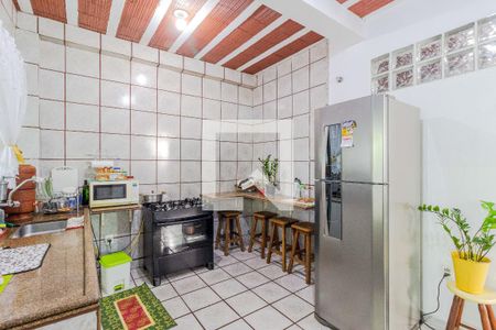 Casa à venda com 274m², 4 quartos e 4 vagas