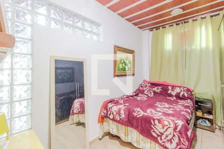 Casa à venda com 274m², 4 quartos e 4 vagas
