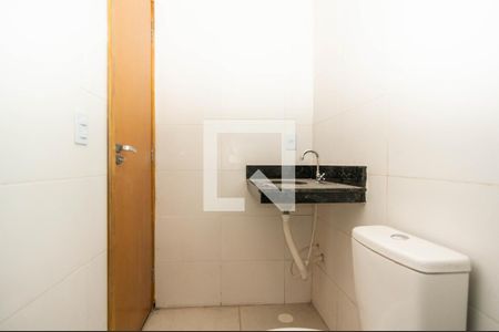 Apartamento para alugar com 48m², 2 quartos e sem vaga Apartamento para alugar com 48m², 2 quartos e sem vagaBanheiro