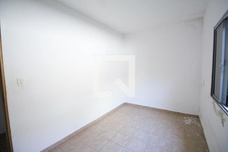 Quarto 1 de casa para alugar com 2 quartos, 80m² em Jardim Líbano, São Paulo