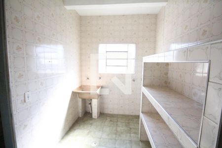 Casa para alugar com 80m², 2 quartos e 1 vagaArea de serviço