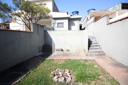Casa para alugar com 80m², 2 quartos e 1 vagaQuintal
