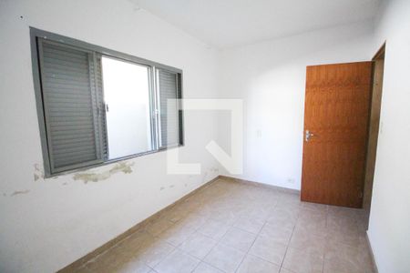 Quarto 1 de casa para alugar com 2 quartos, 80m² em Jardim Líbano, São Paulo