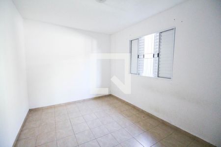 Quarto 2 de casa para alugar com 2 quartos, 80m² em Jardim Líbano, São Paulo