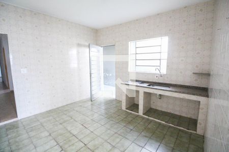 Casa para alugar com 80m², 2 quartos e 1 vagaCozinha