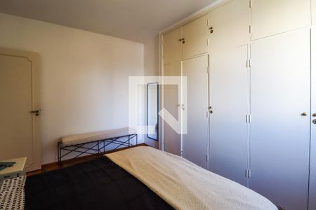 Quarto 1 de apartamento à venda com 2 quartos, 108m² em Cerqueira César, São Paulo