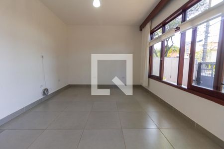 Casa para alugar com 160m², 3 quartos e 2 vagasSala