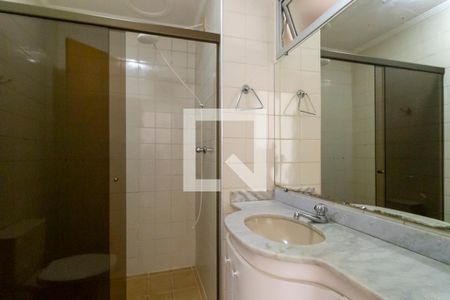 Banheiro de apartamento para alugar com 1 quarto, 50m² em Centro, Campinas