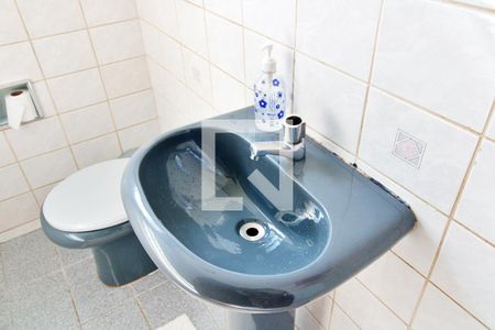 Casa à venda com 400m², 4 quartos e 2 vagasBanheiro da Casa 3