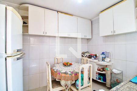 Casa à venda com 400m², 4 quartos e 2 vagasCozinha Casa 2