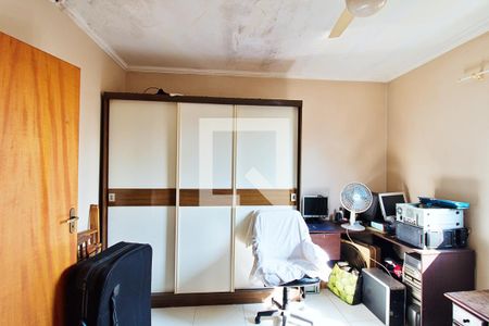 Casa à venda com 400m², 4 quartos e 2 vagasQuarto Casa 2