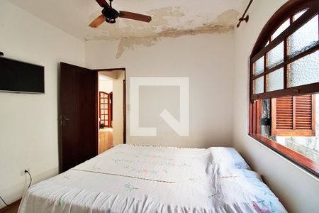 Casa à venda com 400m², 4 quartos e 2 vagasQuarto 2 Casa 3