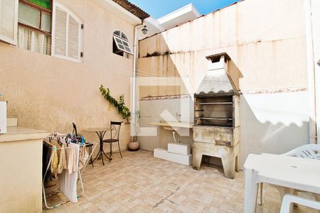 Casa à venda com 400m², 4 quartos e 2 vagasÁrea Externa Casa 1