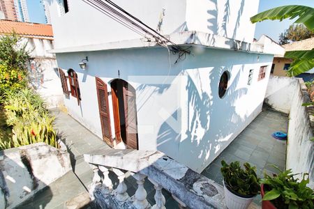 Casa à venda com 400m², 4 quartos e 2 vagasÁrea Externa Casa 3