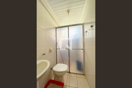 Banheiro de kitnet/studio à venda com 1 quarto, 39m² em Guarani, Novo Hamburgo
