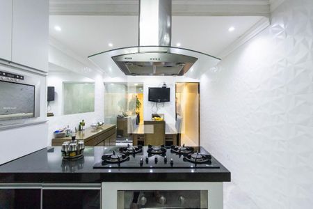 Casa à venda com 200m², 3 quartos e 4 vagas Casa à venda com 200m², 3 quartos e 4 vagasCozinha