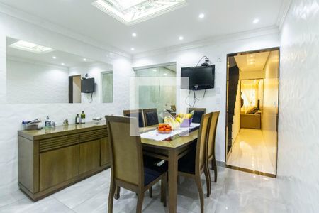 Casa à venda com 200m², 3 quartos e 4 vagas Casa à venda com 200m², 3 quartos e 4 vagasSala de Jantar