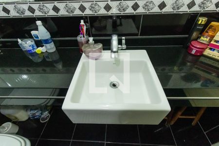 Casa à venda com 200m², 3 quartos e 4 vagas Casa à venda com 200m², 3 quartos e 4 vagasBanheiro da Suíte 1