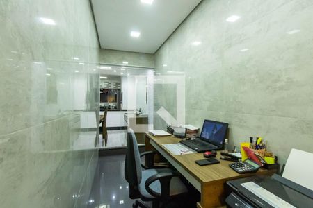 Casa à venda com 200m², 3 quartos e 4 vagas Casa à venda com 200m², 3 quartos e 4 vagasEscritório